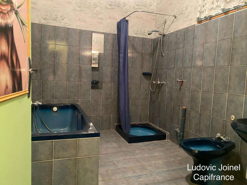 A vendre maison de Bourg avec jardin 4 Pièce LIGUEUX (24) - photo 3
