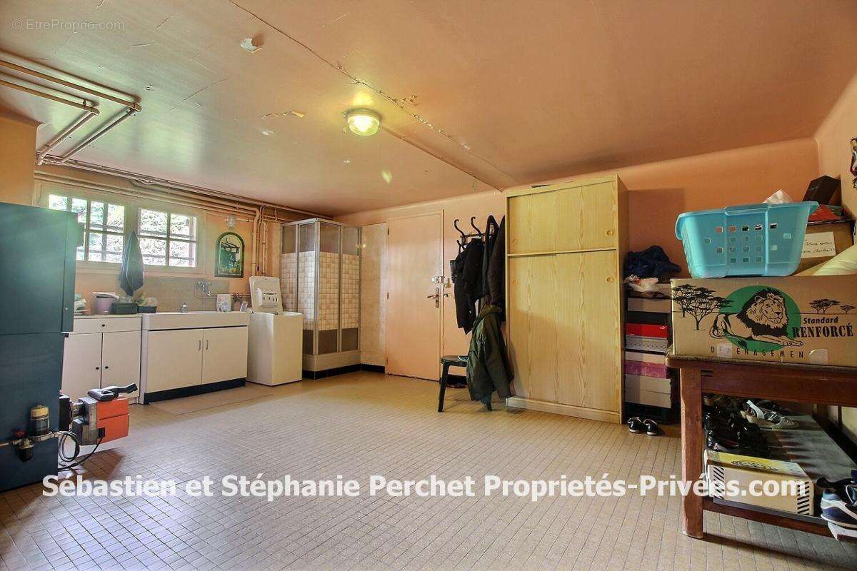 Maison à SAINT-PERAVY-LA-COLOMBE