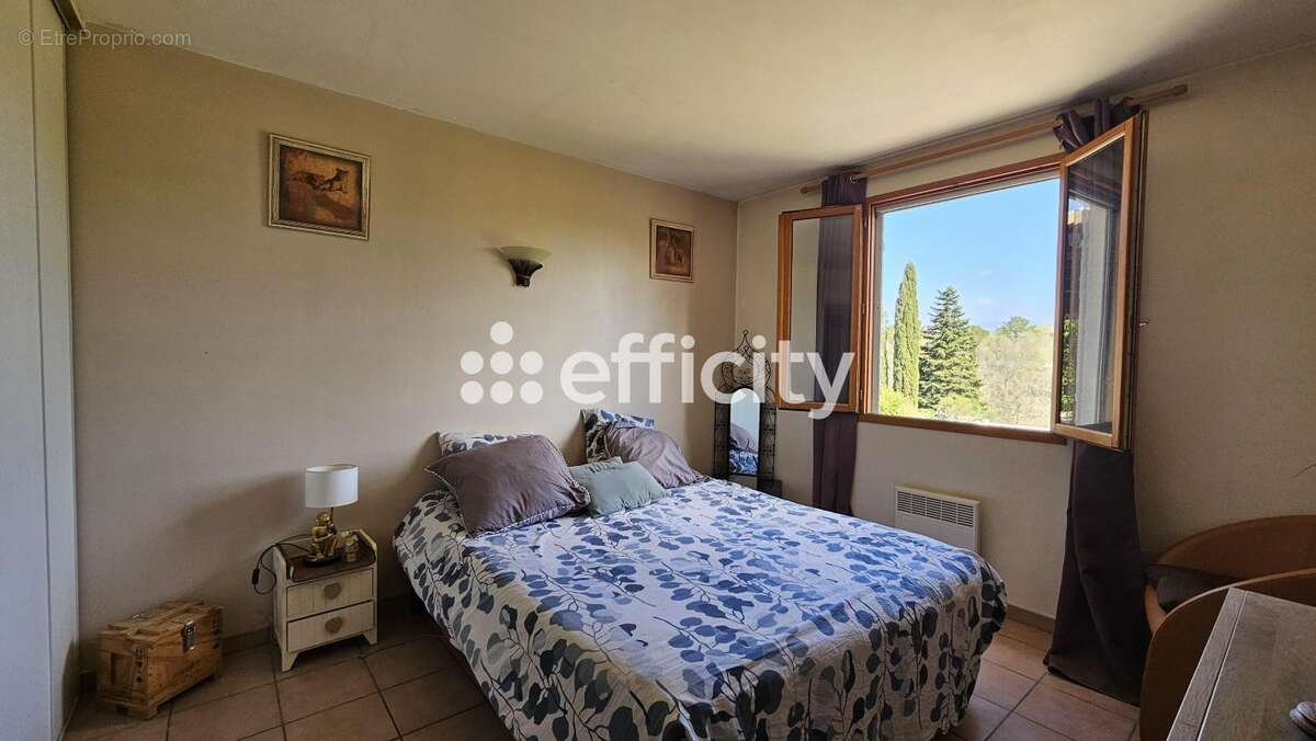 Maison à SAINT-PAUL-EN-FORET