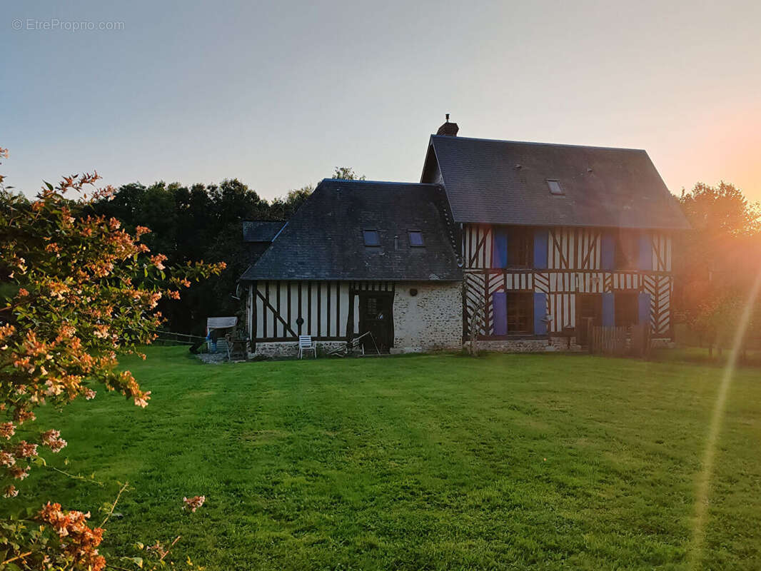 Maison à PONT-L'EVEQUE