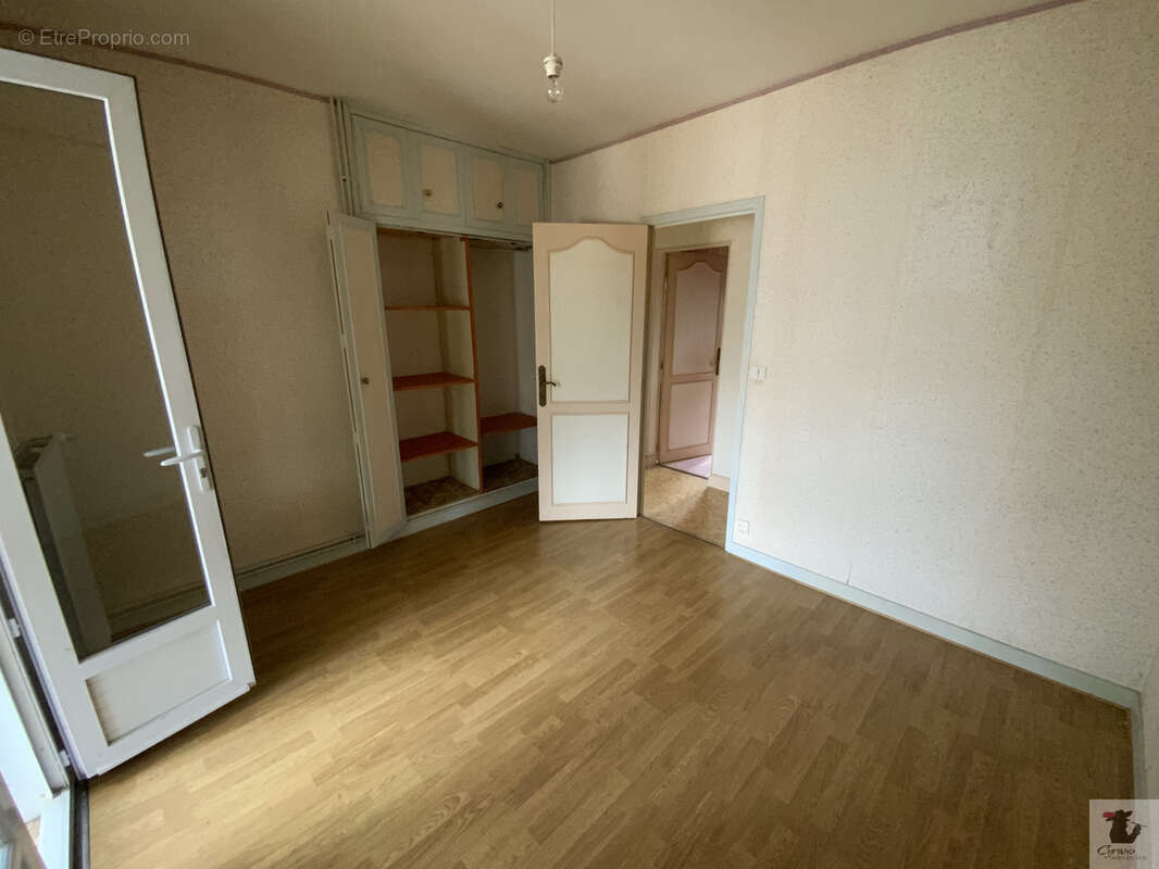 Bergerac Rive gauche - Maison à rafraîchir 94 m2 - Jardin et garage - photo 7