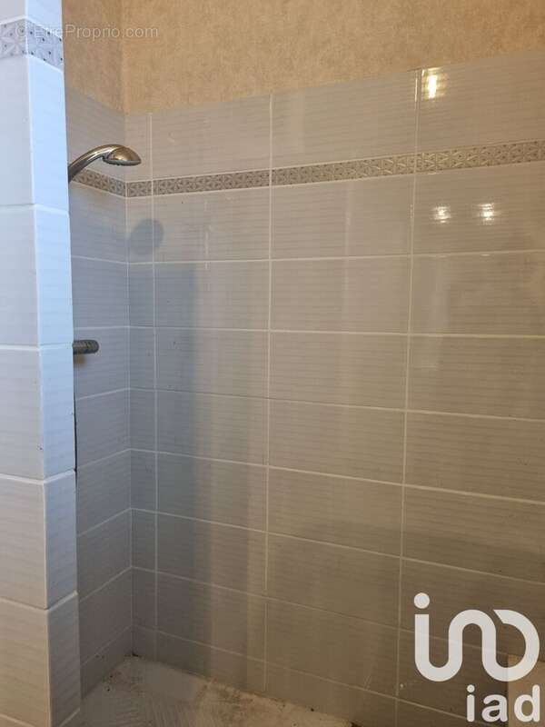 Photo 2 - Maison à YZERNAY