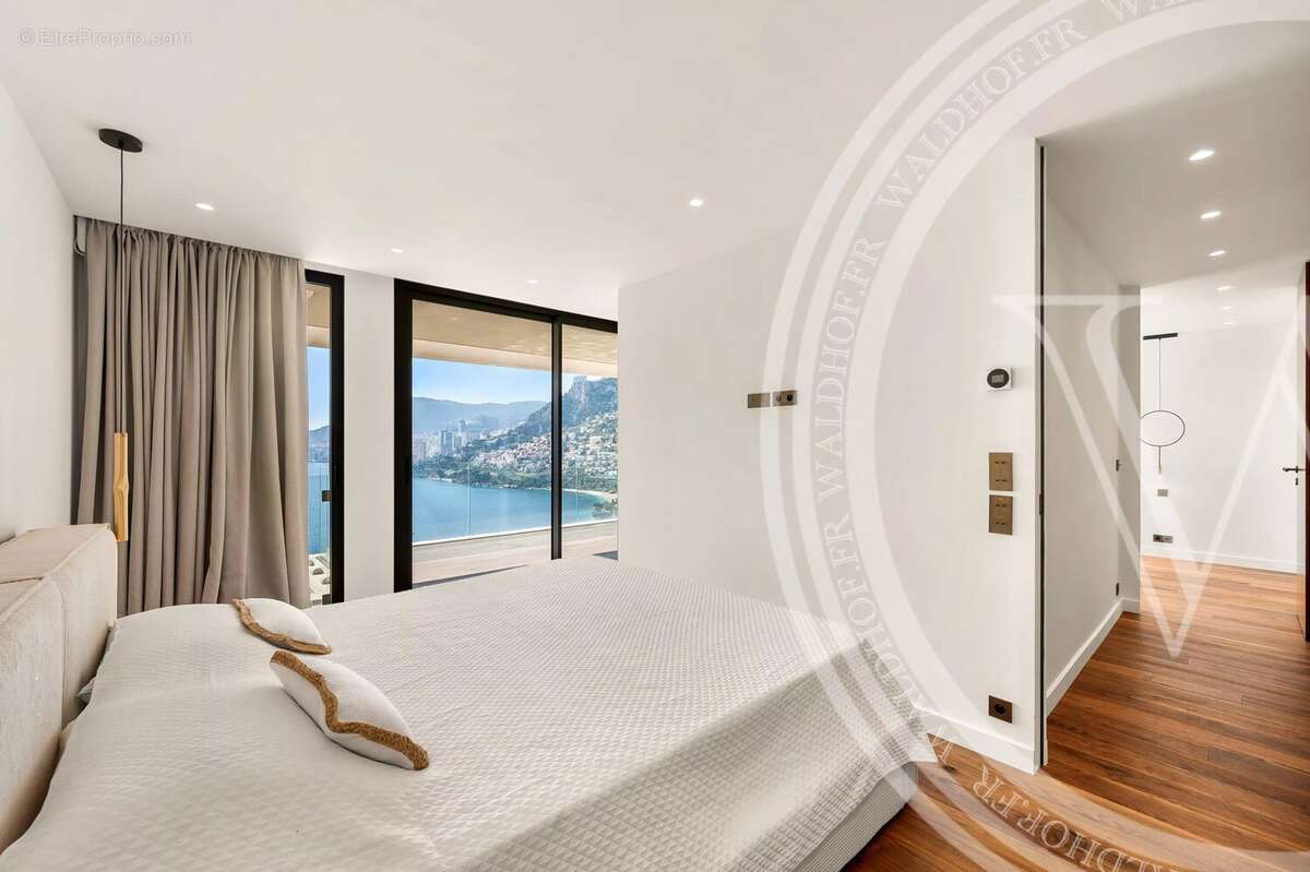 Maison à ROQUEBRUNE-CAP-MARTIN