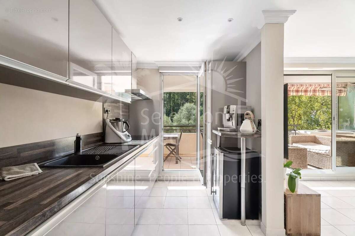 Appartement à MOUGINS