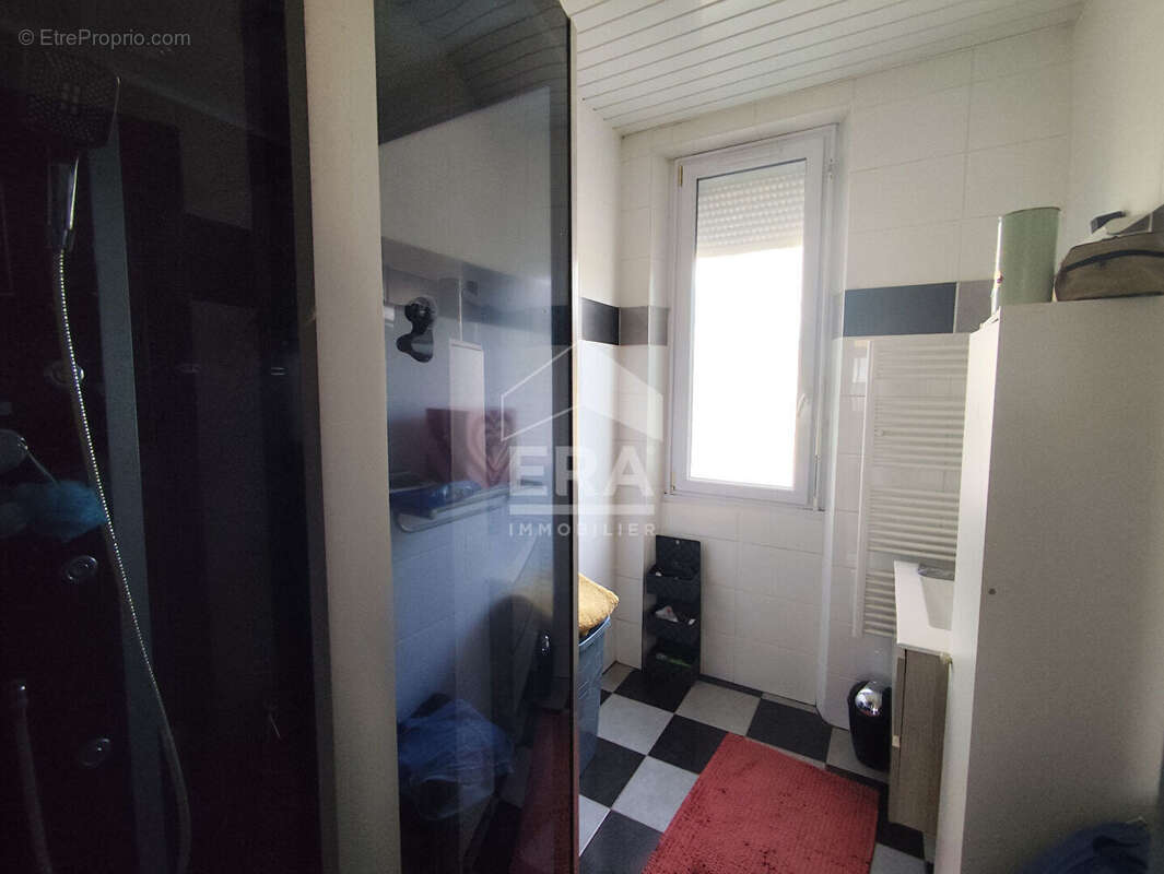 Maison 133 m² à Availles-Limouzine  - photo 6