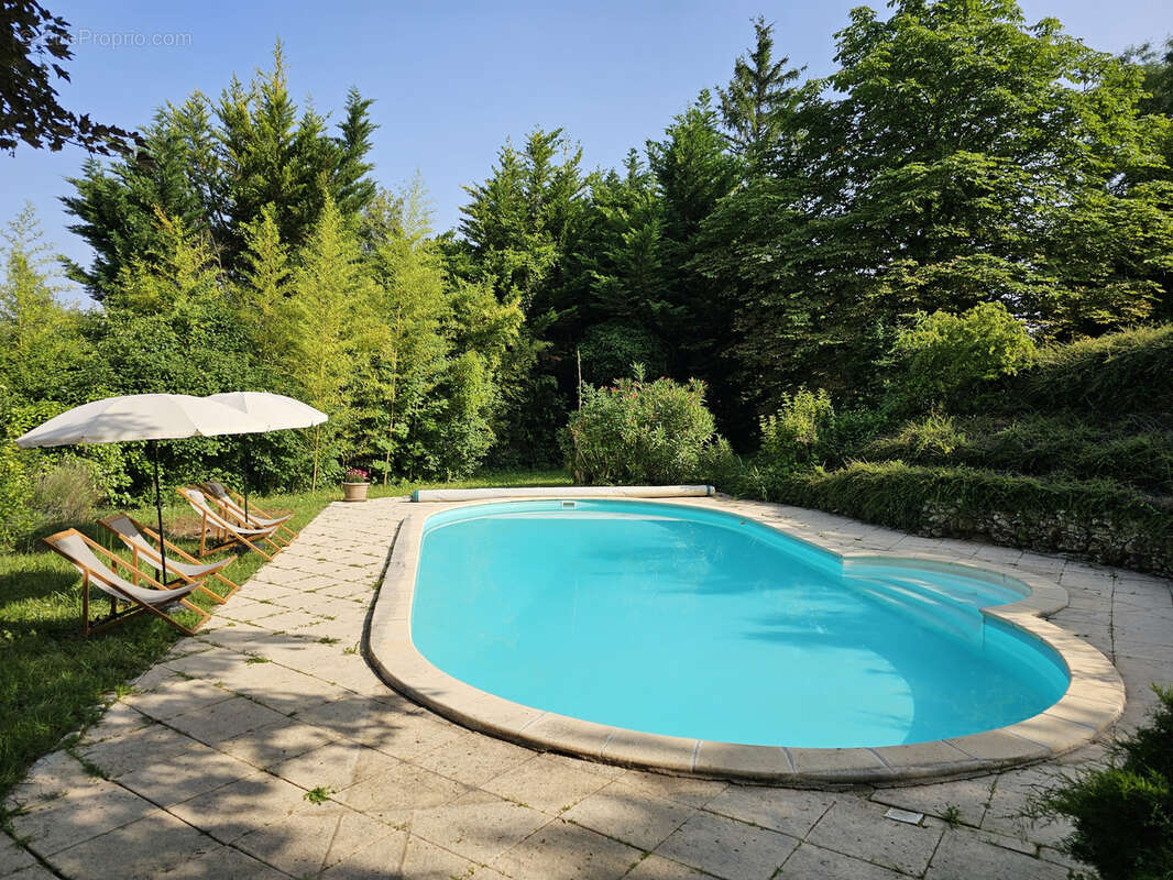 Maison à MONTPEZAT