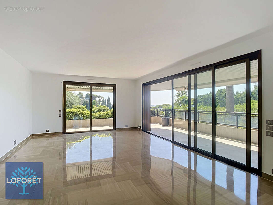 Somptueux 5 pieces cannes- vue mer et suquet - residence de prestige - photo 7