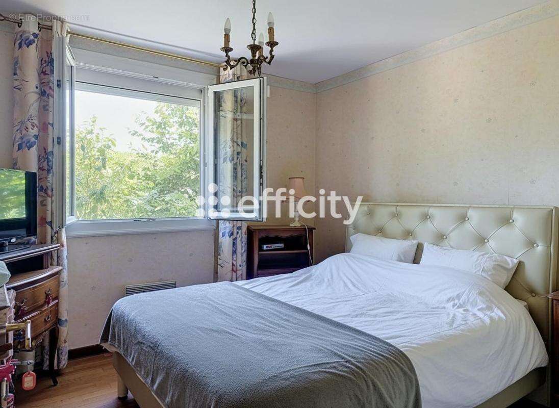 Maison 93 m² à Joue-Les-Tours  - photo 9