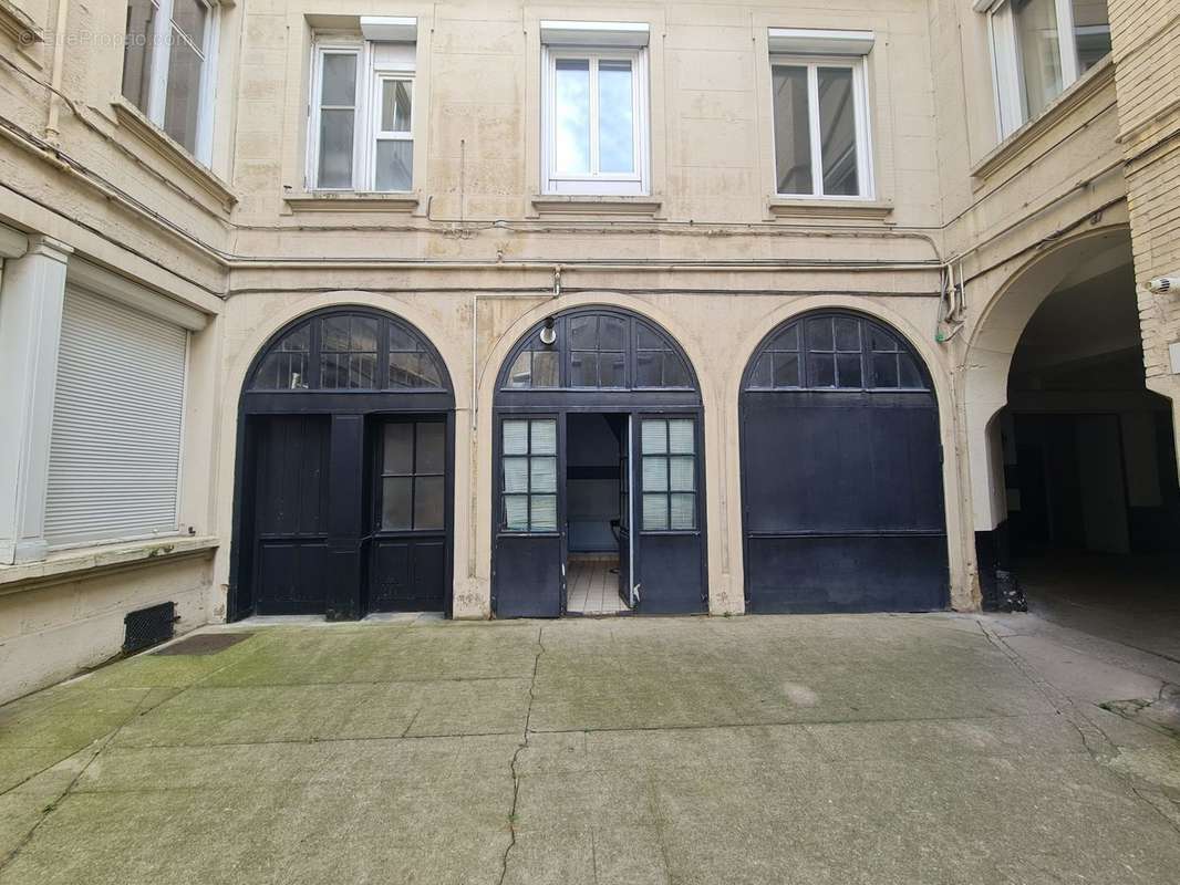 Commerce à SAINT-ETIENNE