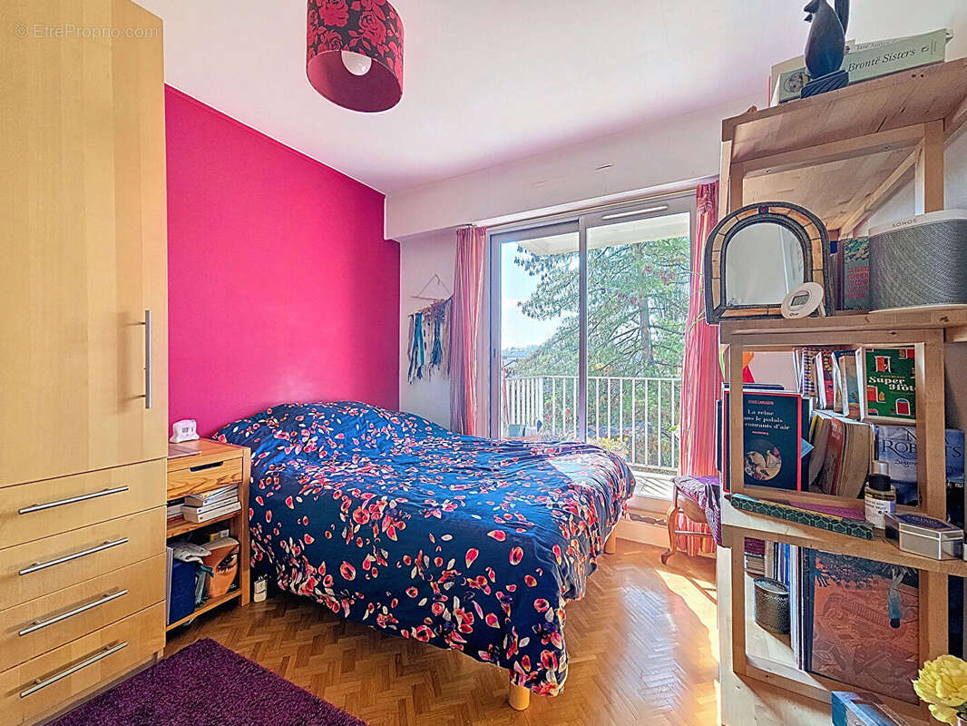 Appartement à BAGNEUX