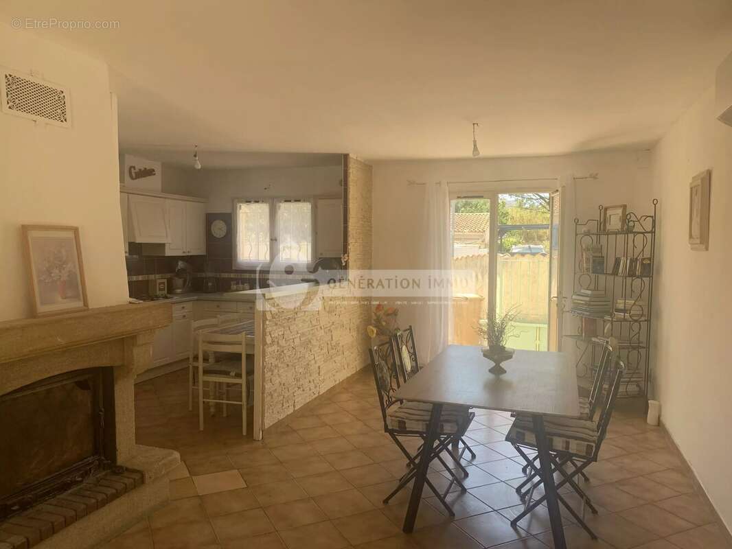 Maison de 4 chambres avec jardin à Arles - photo 5