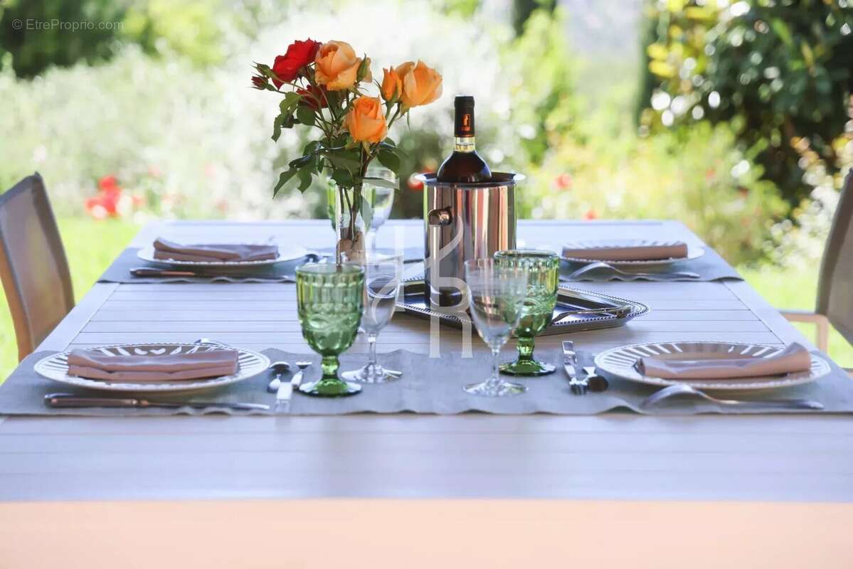 Maison à SPERACEDES