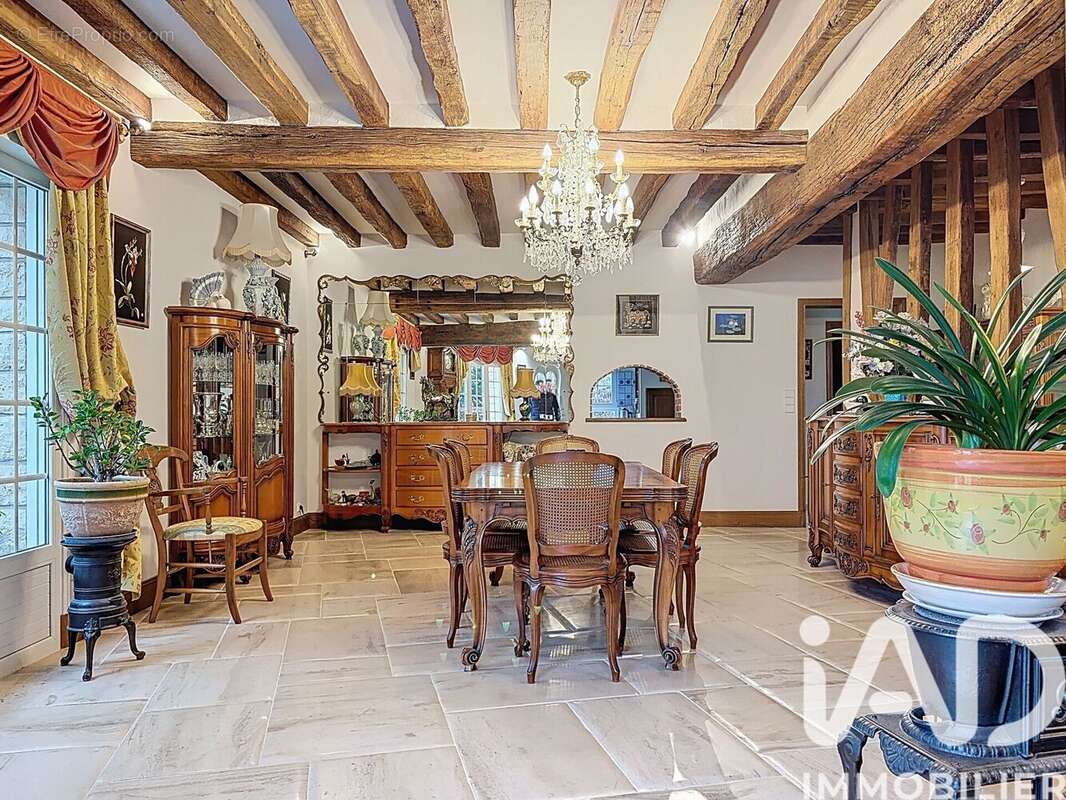 Maison 290 m² à Croisilles  - photo 6