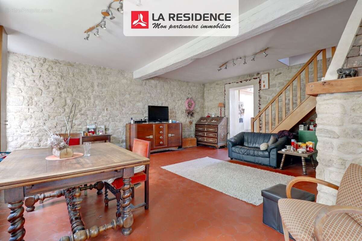 Maison à NEUVILLE-SUR-OISE