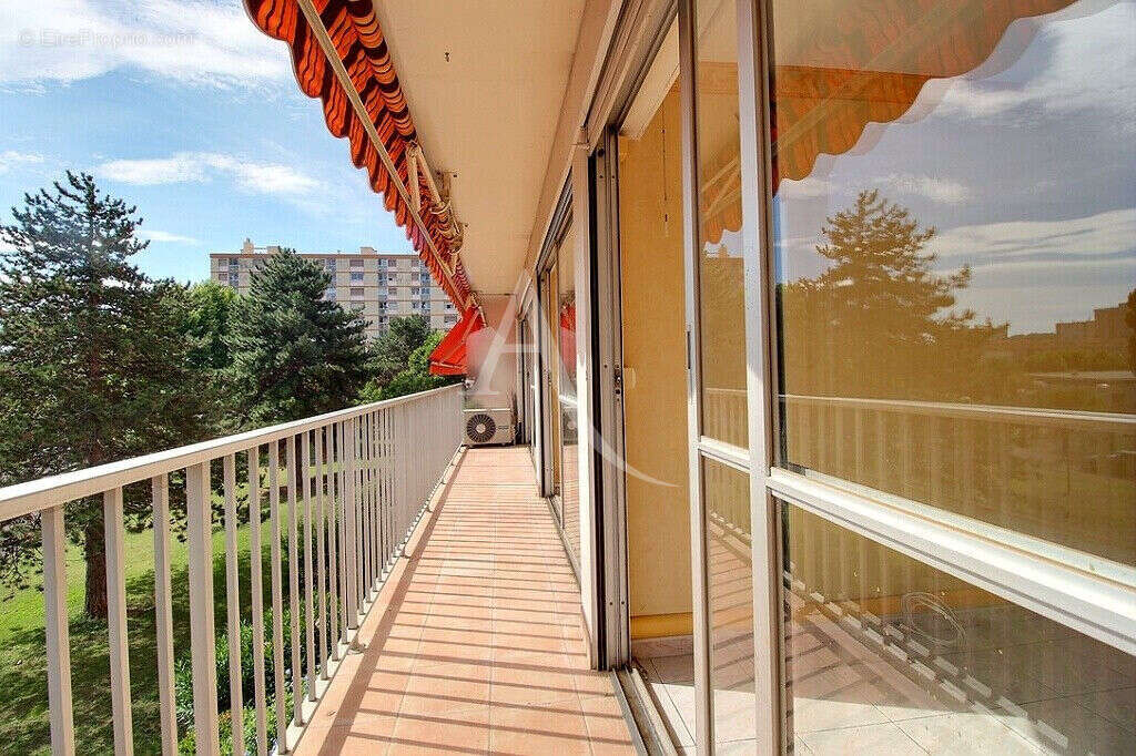 Appartement à SALON-DE-PROVENCE
