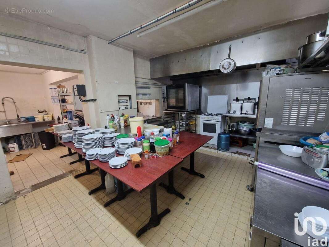 Photo 9 - Commerce à SAINT-HILAIRE-SAINT-MESMIN