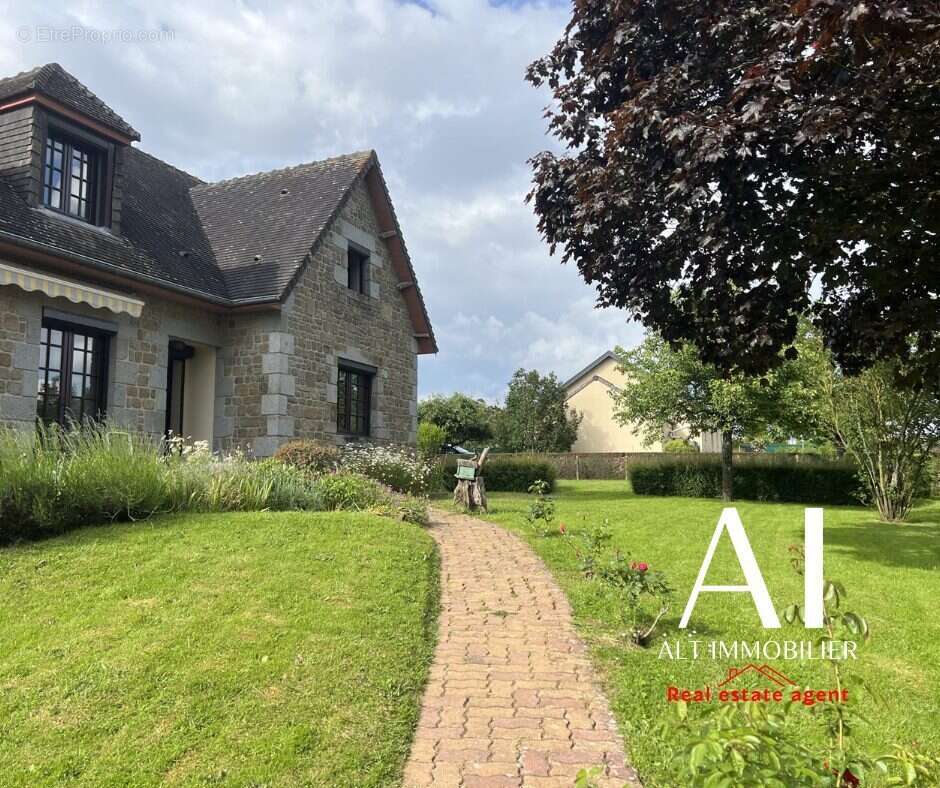 Maison à ANTOIGNY