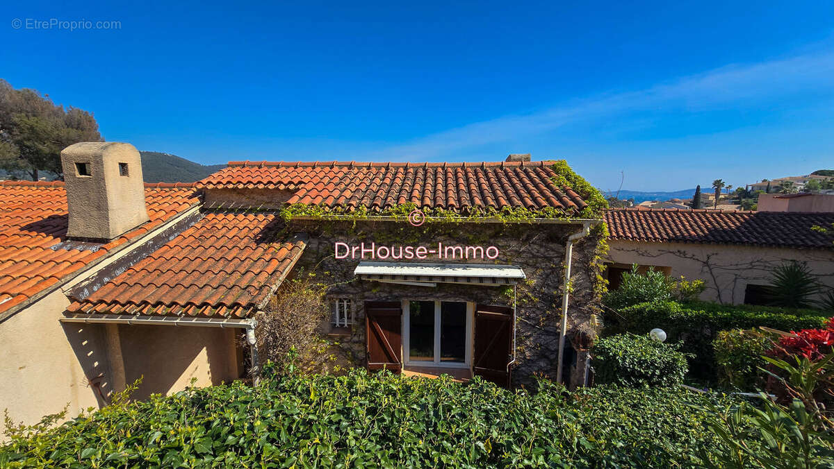 Maison à CARQUEIRANNE