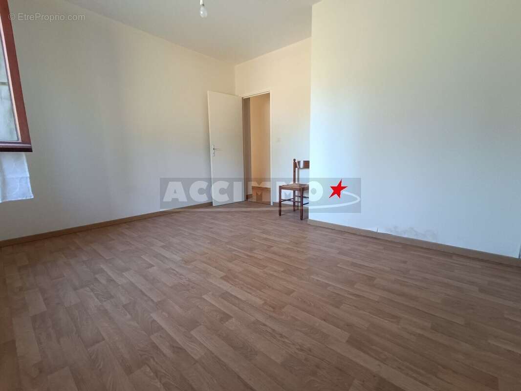 Maison à LABRUGUIERE