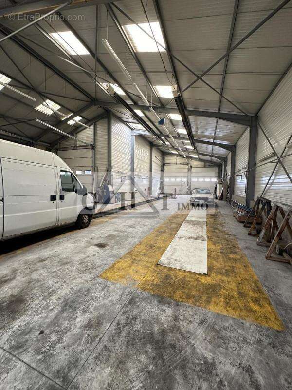 Terrain à LAGNY-LE-SEC