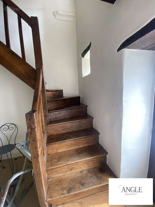 Maison à AILLIERES-BEAUVOIR