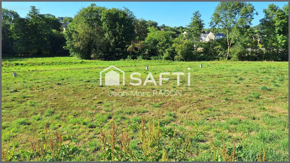 Photo 3 - Terrain à MONTREUIL-SOUS-PEROUSE