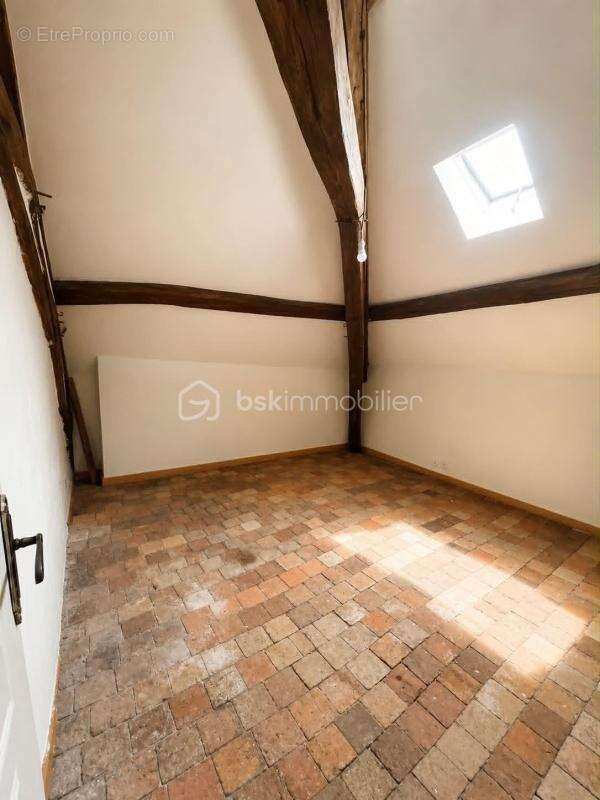 Appartement à ANGERVILLE
