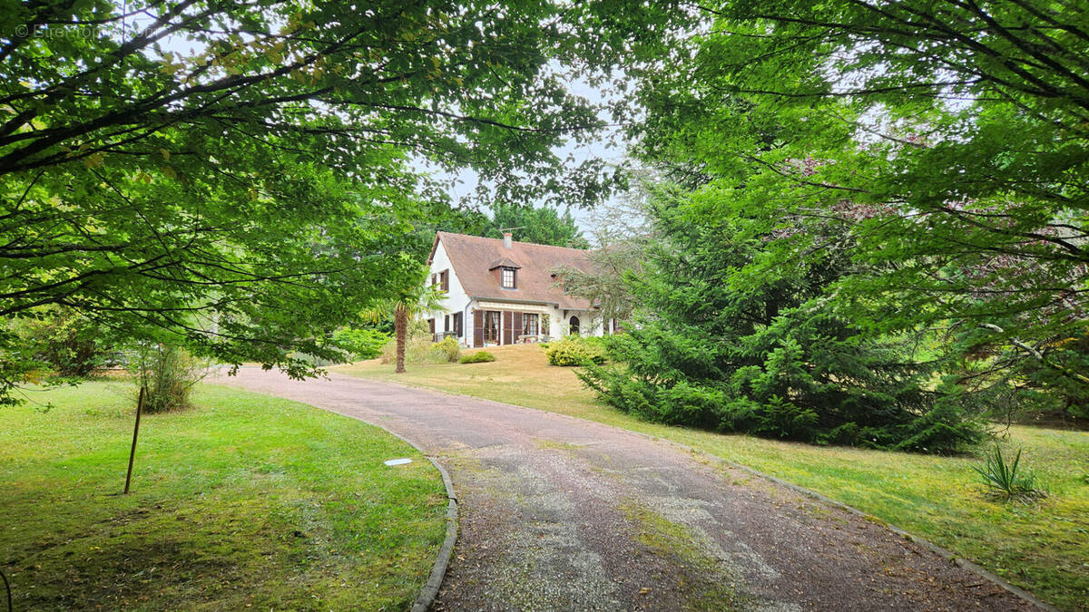 Maison à MILLANCAY