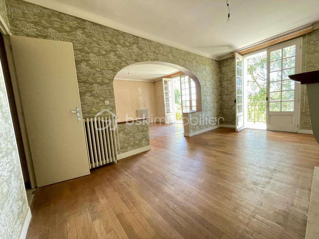 Maison de caractère avec fort potentiel – montmorillon - photo 5