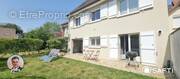 Photo 1 - Maison à BURES-SUR-YVETTE