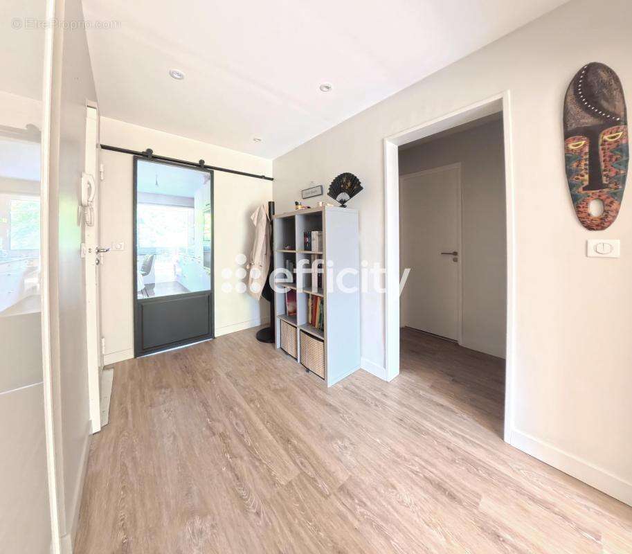 Appartement à VERRIERES-LE-BUISSON