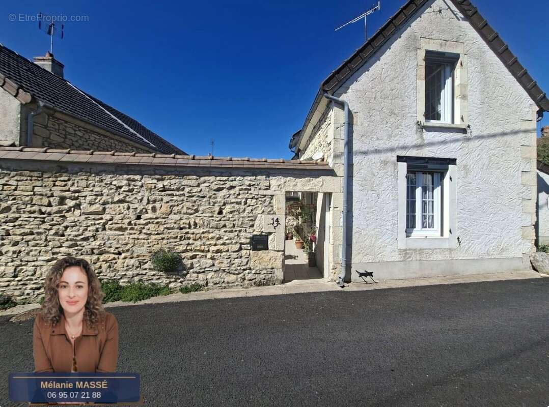 Maison à VARENNES-VAUZELLES