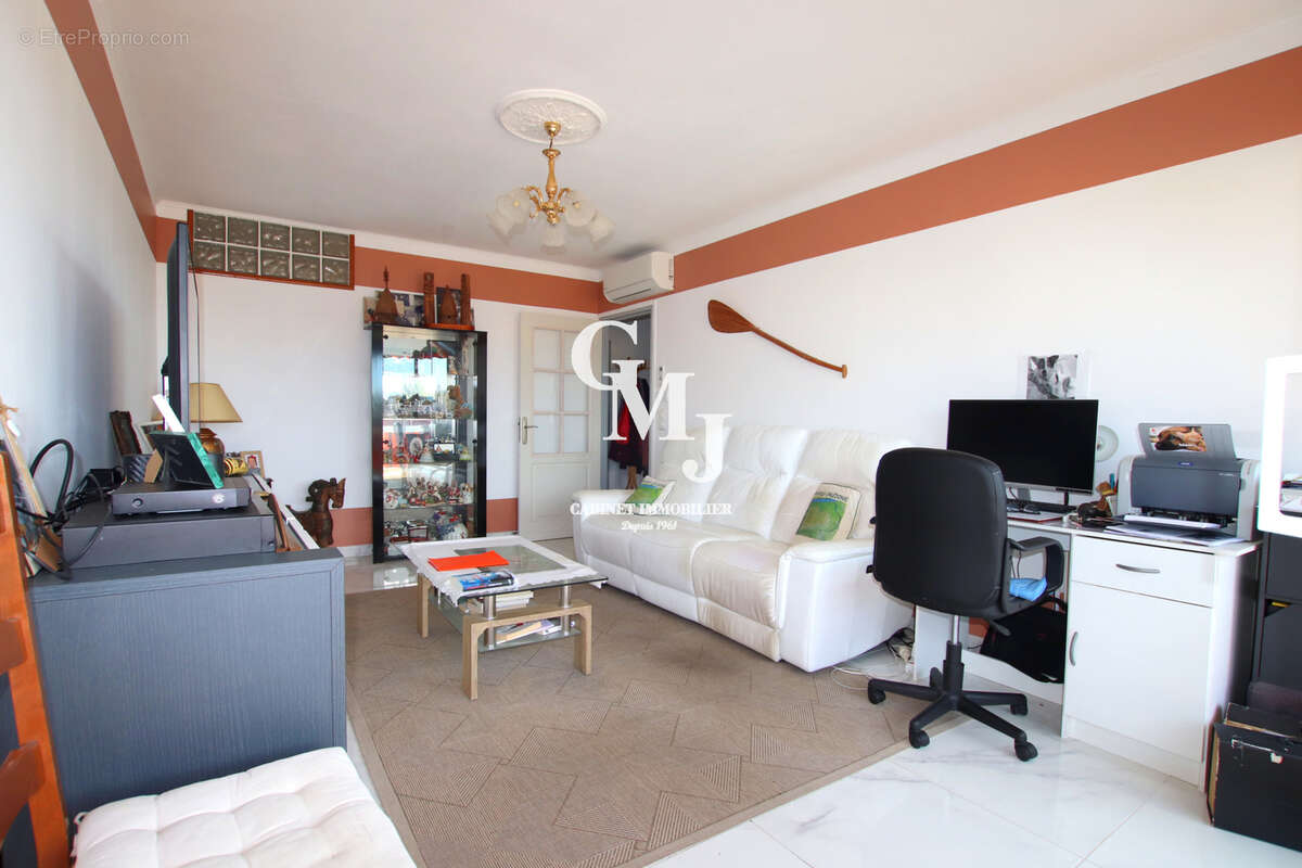 Appartement à FREJUS