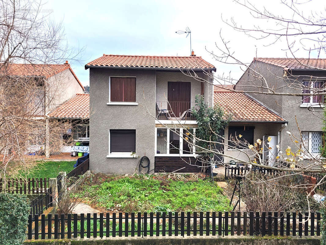 Maison à VALS-PRES-LE-PUY