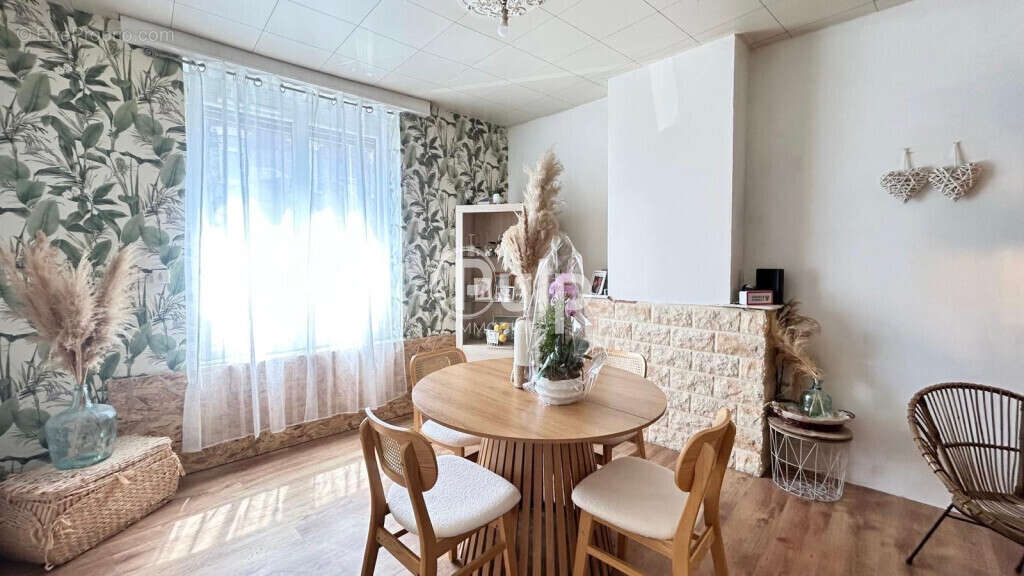 Maison à AVION