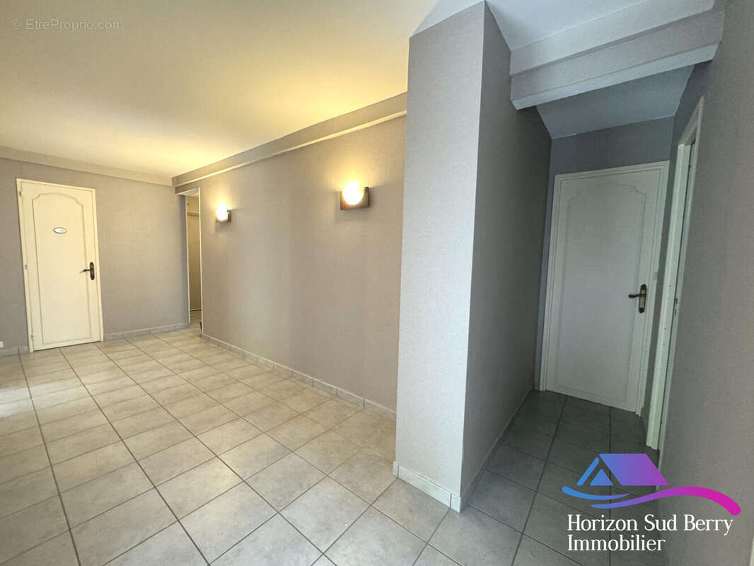 Grand dégagement (env.13 m²) - Appartement à BOURGES