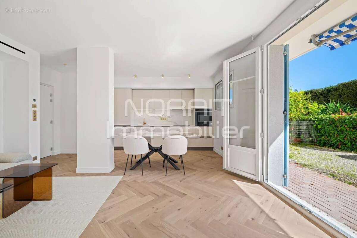 Appartement à BEAULIEU-SUR-MER