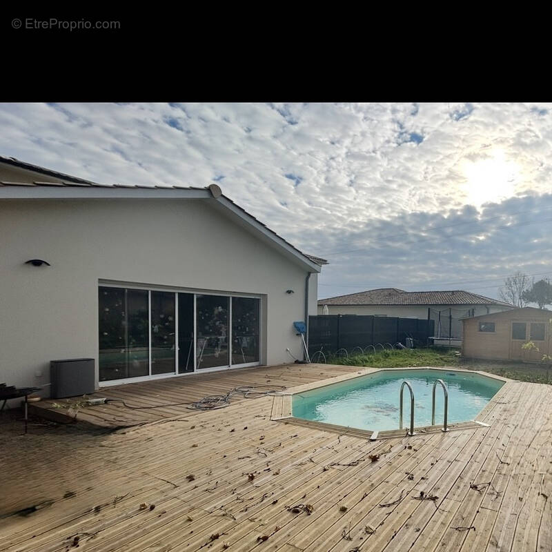 Maison à SAINT-MEDARD-D&#039;EYRANS