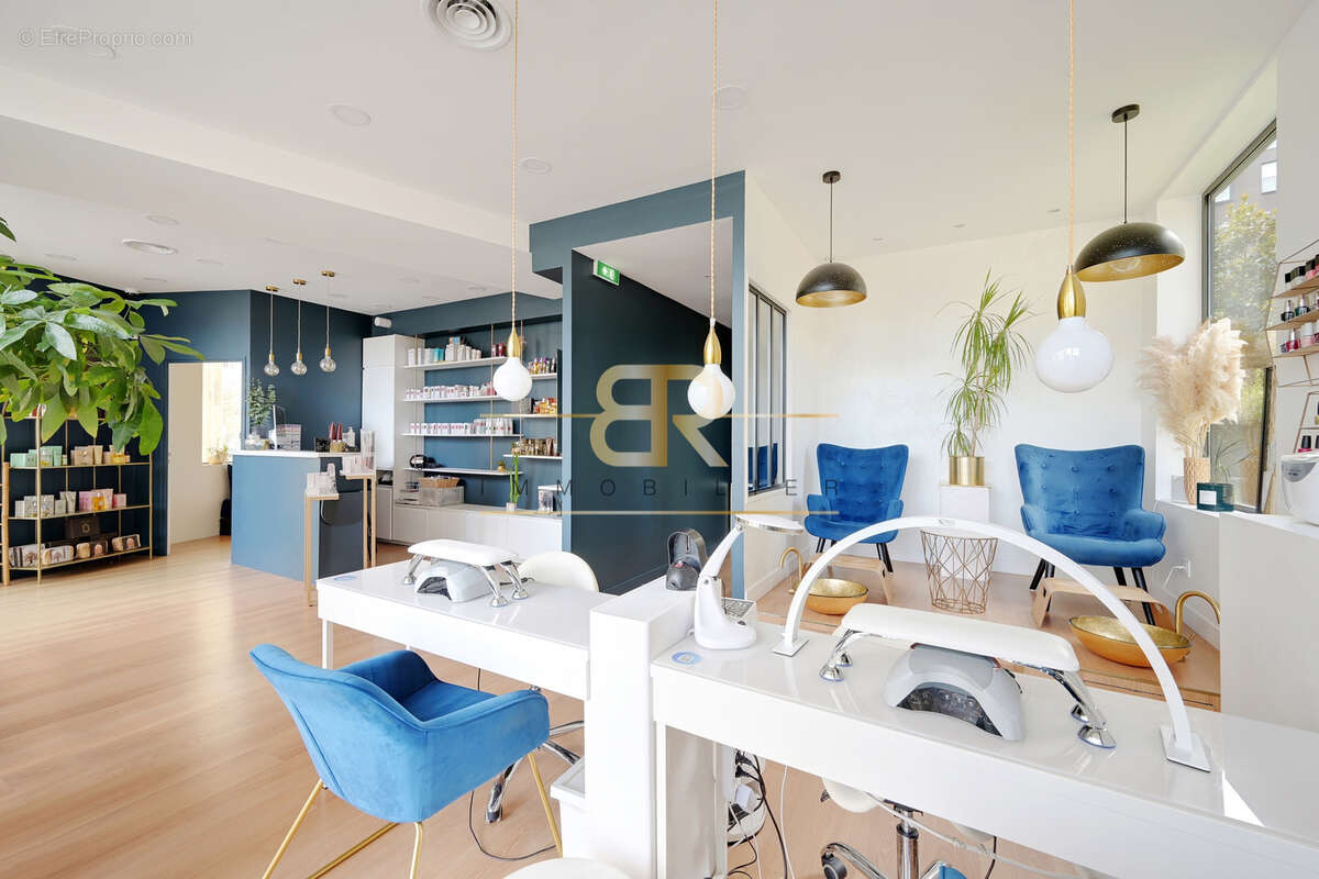 Commerce à ASNIERES-SUR-SEINE