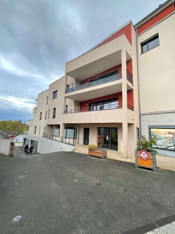 Appartement à SAINT-JUST-SAINT-RAMBERT