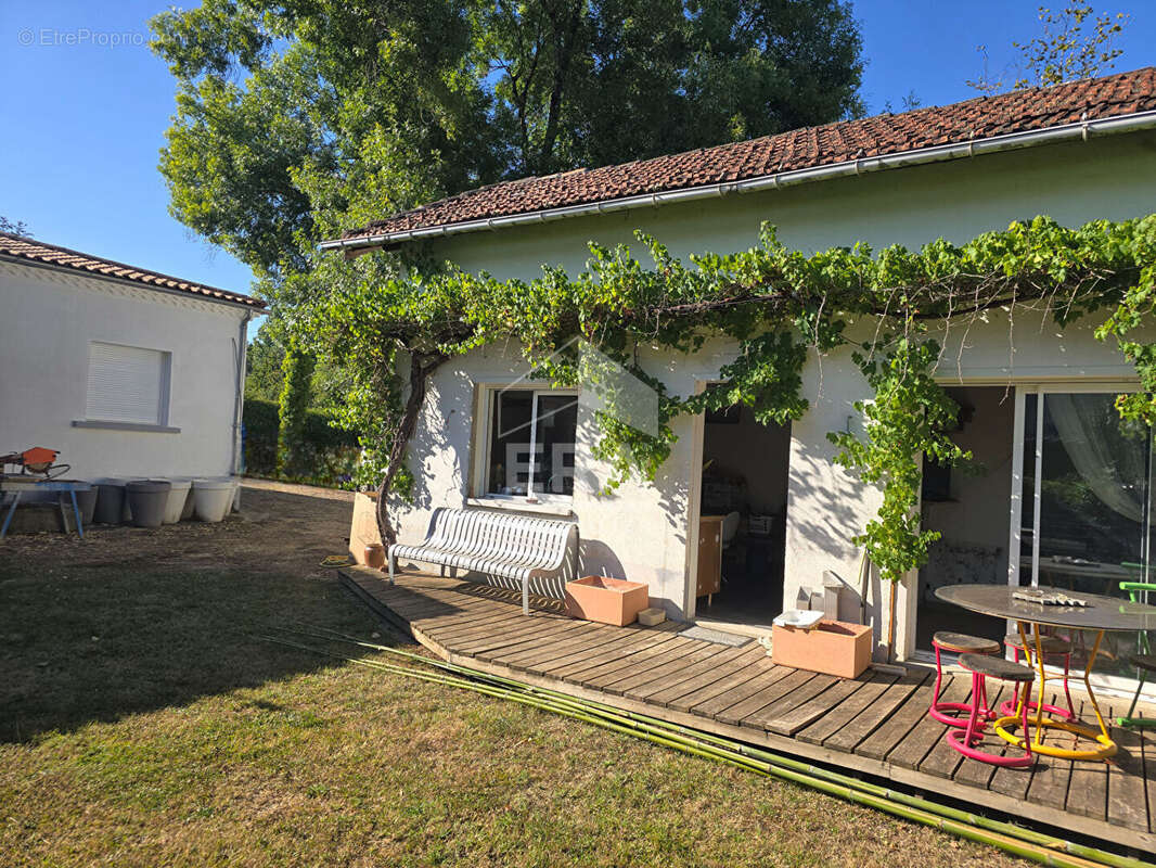 Maison à MONTPON-MENESTEROL