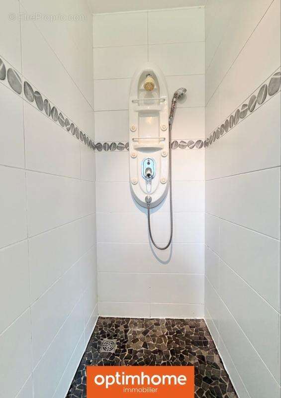 EN EXCLUSIVITÉ à SAULXURES-SUR-MOSELOTTE – Maison récente 117 m² environ au sol (90 m² Carrez)  3 chambres  Vivable de plain-pie - photo 8
