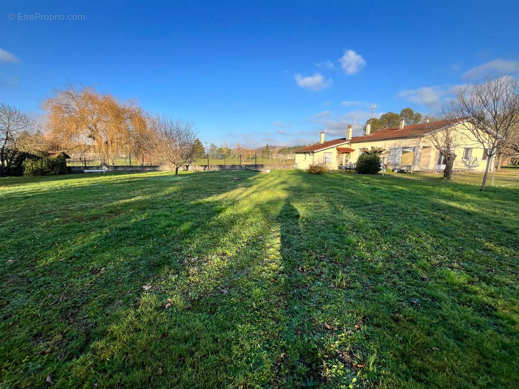 Maison à L&#039;ISLE-EN-DODON