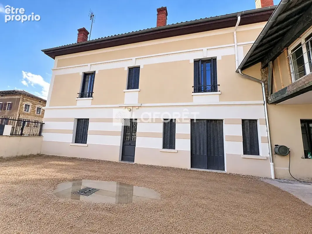 Immeuble Saint Symphorien D'Ancelles - photo 1