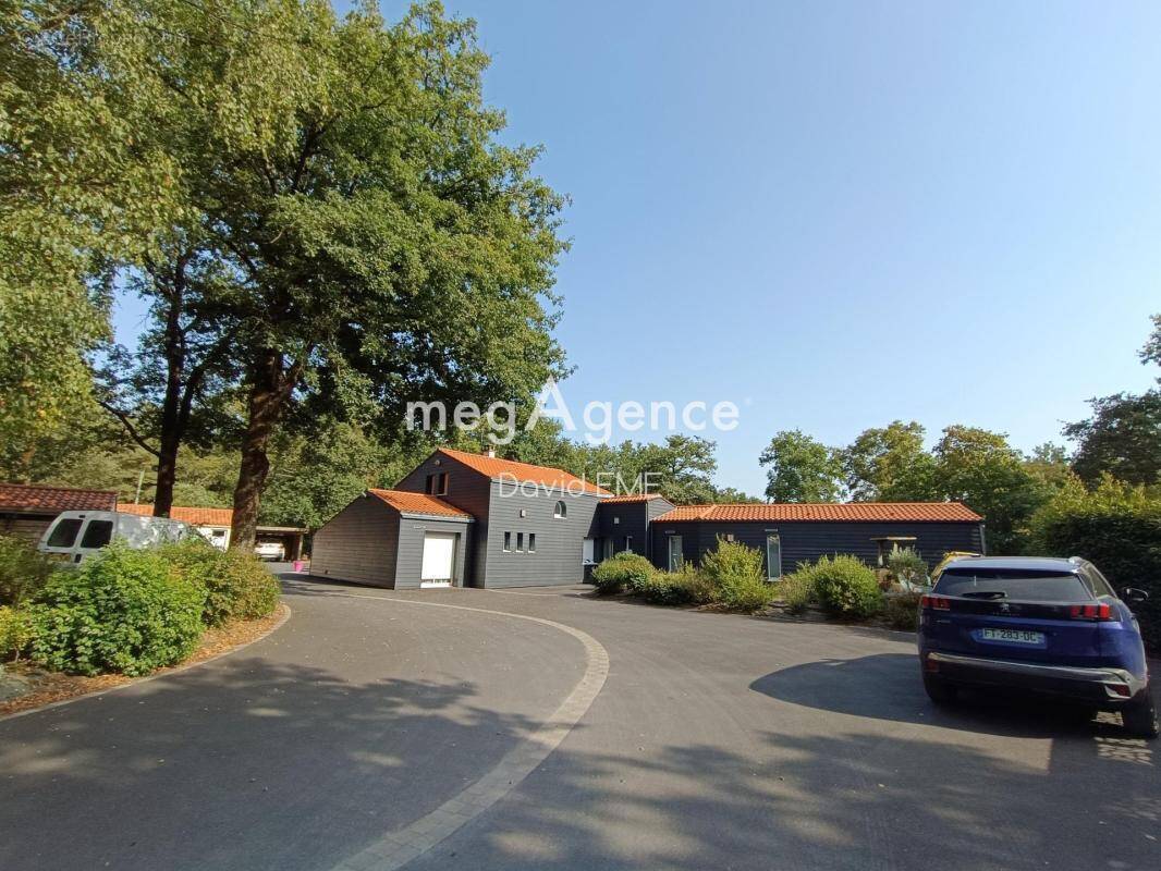 Maison à NOTRE-DAME-DE-RIEZ