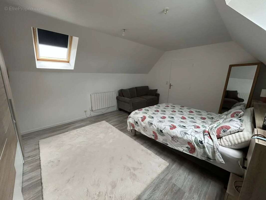 Maison à VILLELOIN-COULANGE