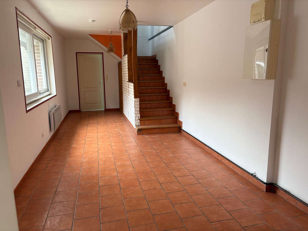 Appartement à AVESNES-LE-COMTE