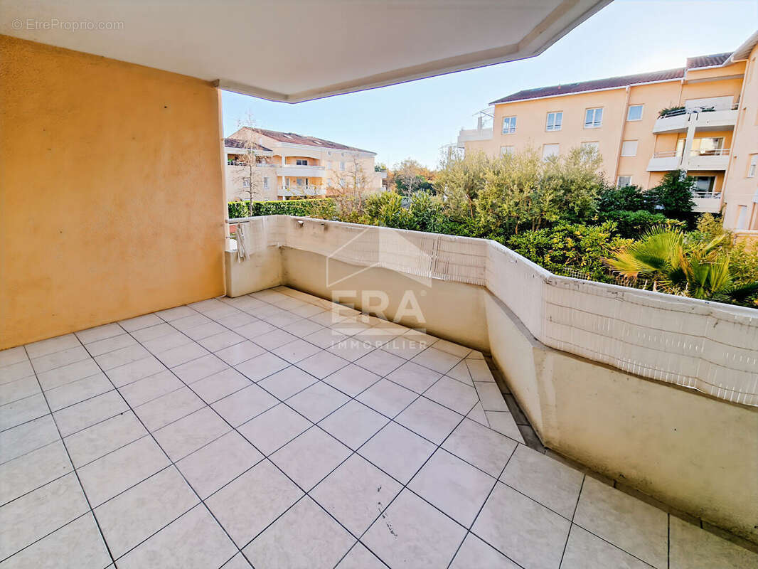 Appartement à MOUANS-SARTOUX