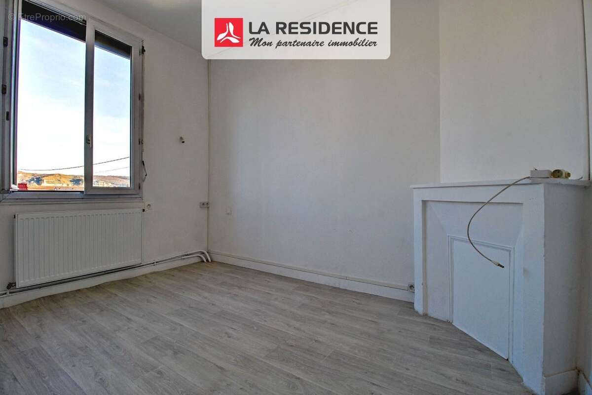 Maison à SAINT-ETIENNE-DU-ROUVRAY