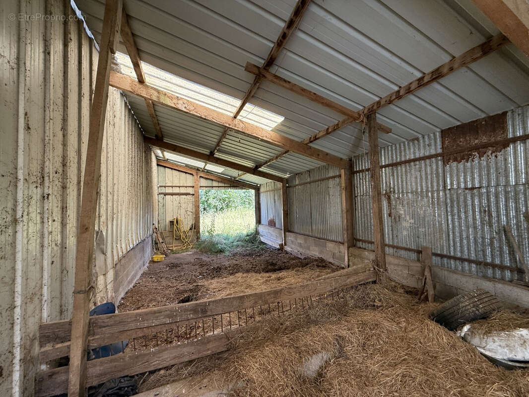 Terrain à BEYSSENAC